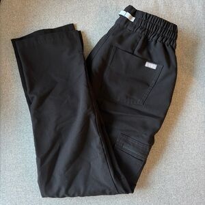 FIGS BLACK SCRUB PANTS